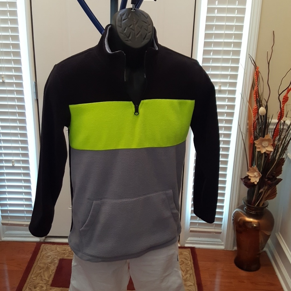 Boys zip neck pullover Fleece (Large 10/12)